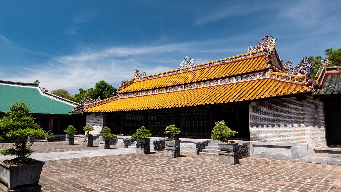 Lương Khiêm Điện 